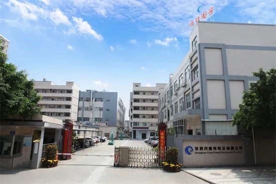 700-2700MHz 3.5dBi-4dBi 4G LTE 옴니 안테나 마이크로파 통신용 N 남성 커넥터